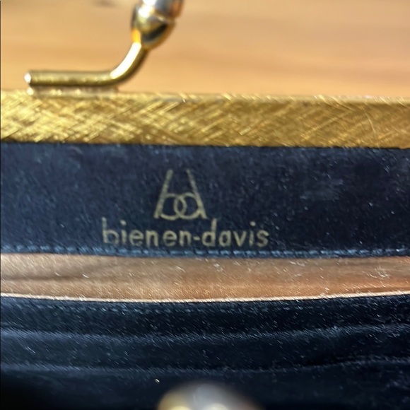 Bienen-Davis Chic Black and Gold Mini Bag so cute - Picture 3 of 16